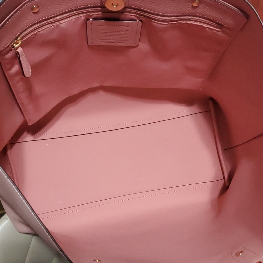 NWOT Coach Town Large Leather Tote in color Blossom💓🌸 - Picture 10 of 14